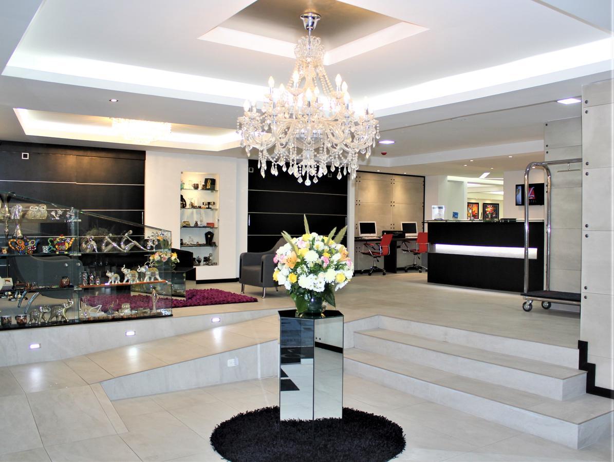 קיטו Hotel Lugano Suites מראה חיצוני תמונה